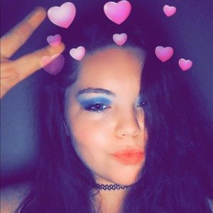 Meet your Posher, Cassie